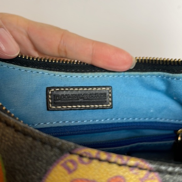 VTG Dooney & Bourke 90’s Y2K Medallion Bucket purse - Picture 9 of 9